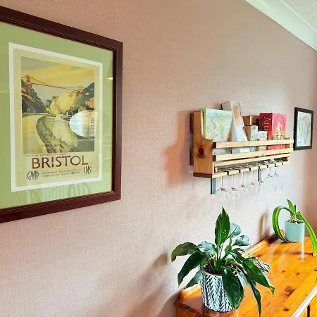 A Comfortable And Spacious House With Private Drive *