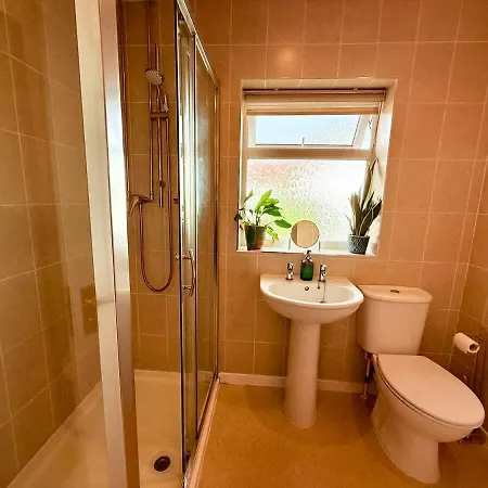 A Comfortable And Spacious House With Private Drive Tatil Evi *