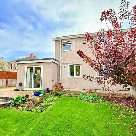 度假居 A Comfortable And Spacious House With Private Drive *