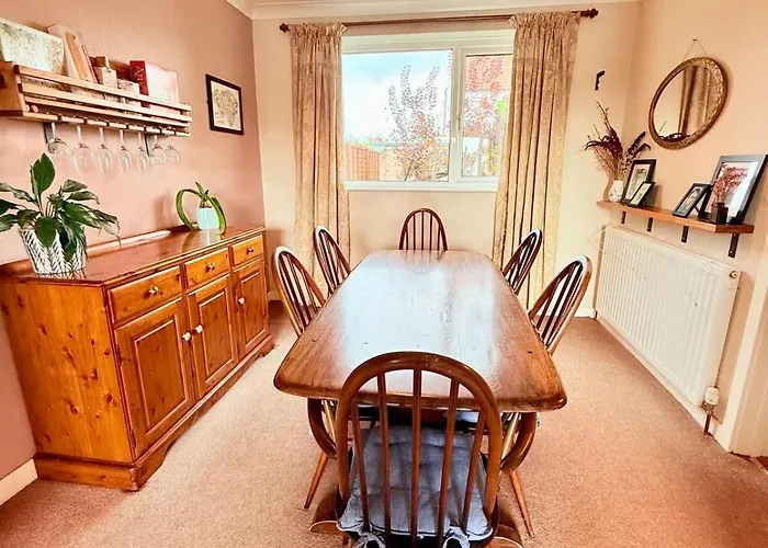 A Comfortable And Spacious House With Private Drive * 브리스틀