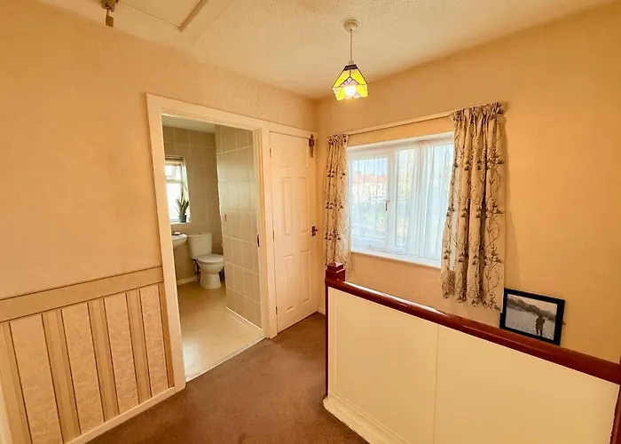 A Comfortable And Spacious House With Private Drive